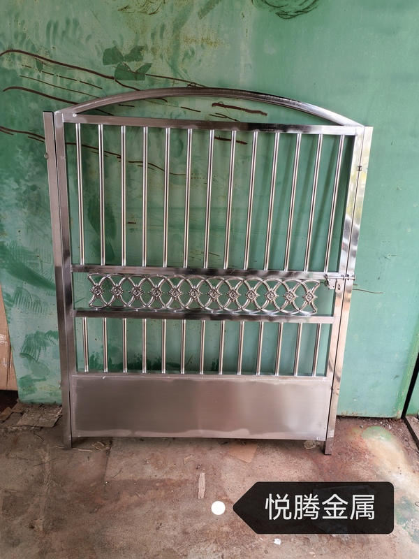 Thickened 202 Stainless Steel Small Yard Door, Courtyard Door, Stair Partition Door, Vegetable Garden Door, Chicken Coop Door, Dog Cage Door