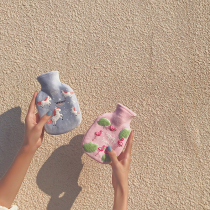 Hot Water Bag Water Injection Student Portable Mini Trumpet Carry-on with Cute Woman Warm Water Bag Warm hand pouring water