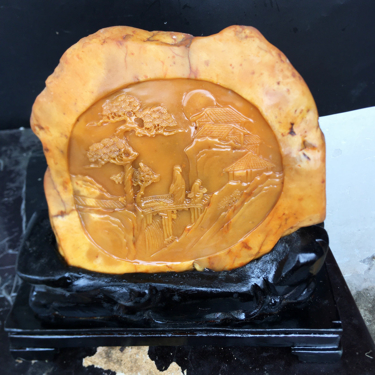 Yunnan Huanglong Jade fine seed material chanterelle Huang Jing carved landscape collection desk ornaments Quality assurance, good quality and low price