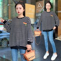 2021 Fall streaks Long sleeves loose blouses Korean version Fat younger sister Conspicuated Round bottom shirt Undershirt Tide