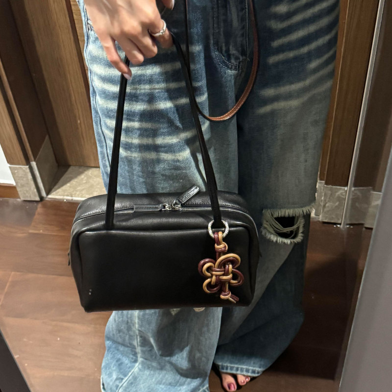Small Astra Bowling Bag Imported Sheepskin Underarm Bag with Sheepskin Lining Single Shoulder Bag 2026 New Women's Bag