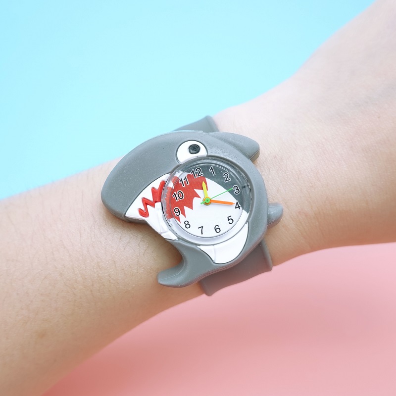 Green water turtle watch vibrato with the same sand sculpture shark small turtle pat watch water ghost cartoon children's toy female turtle