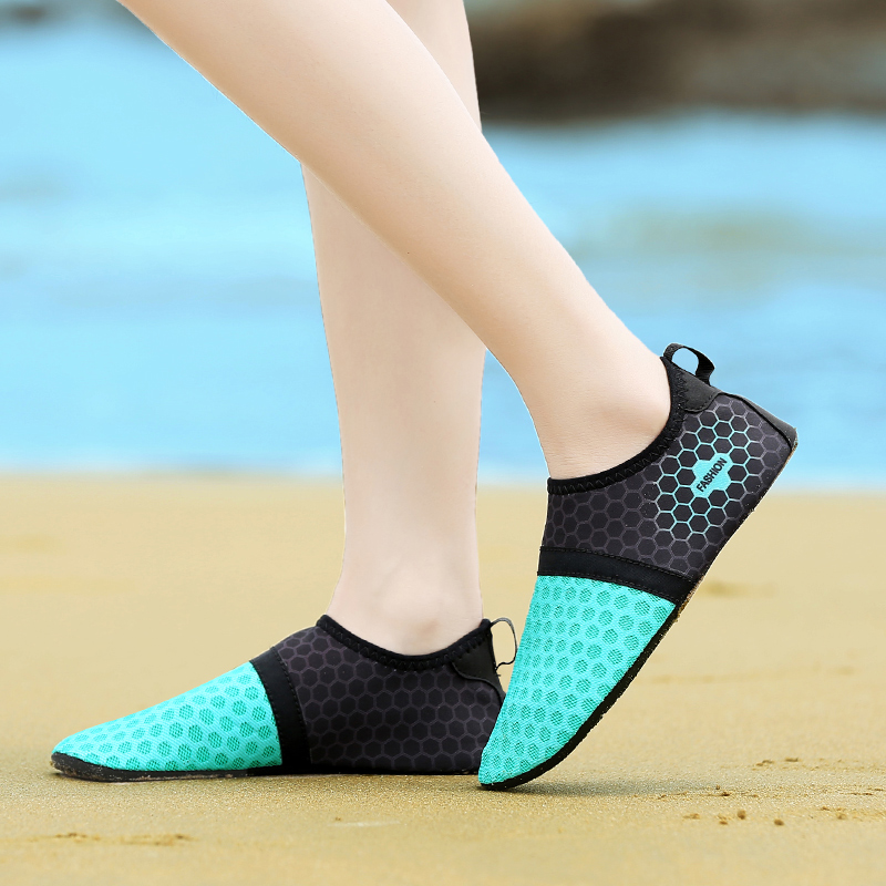 Everyday special soft shoes non-slip wading shoes diving shoes treadmill shoes snorkeling shoes beach shoes swimming shoes river tracing