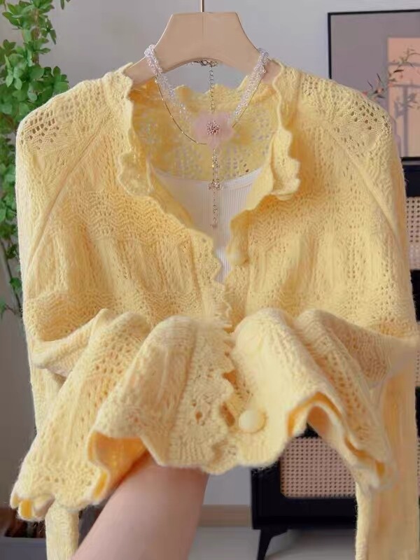 French-Style Retro Crochet Hollow-Out Long-Sleeve Knit Cardigan for Women, New Early Spring and Autumn Stylish Loose-Fitting Slimming Sweater Coat French-Style Retro Crochet Hollow-Out Long-Sleeve Knit Cardigan for Women, New Early Spring and Autumn Stylish Loose-Fitting Slimming Sweater Coat