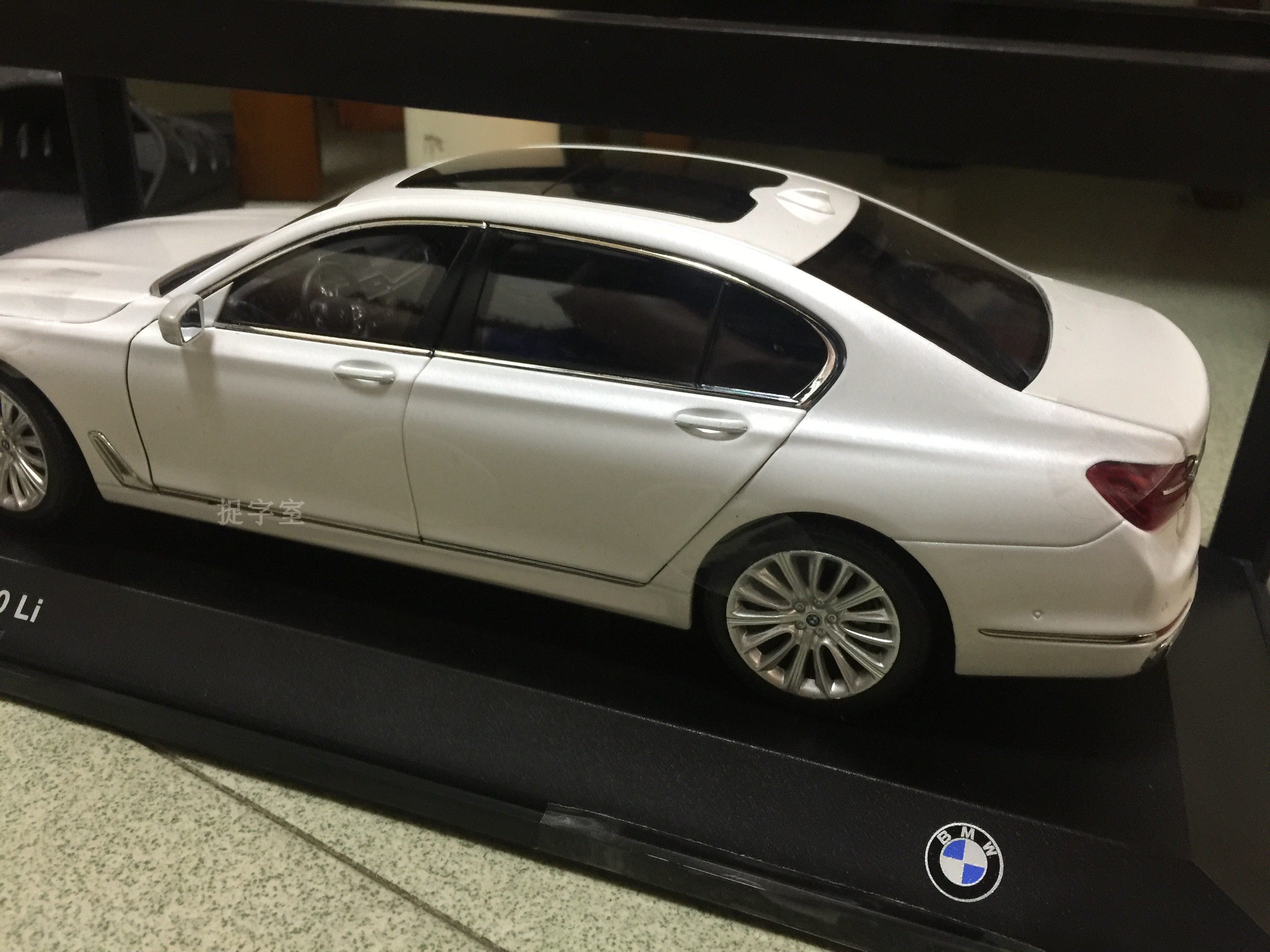 1/18 BMW All New 7 Series 750 Li 2017 Diecast Car Model Toy White