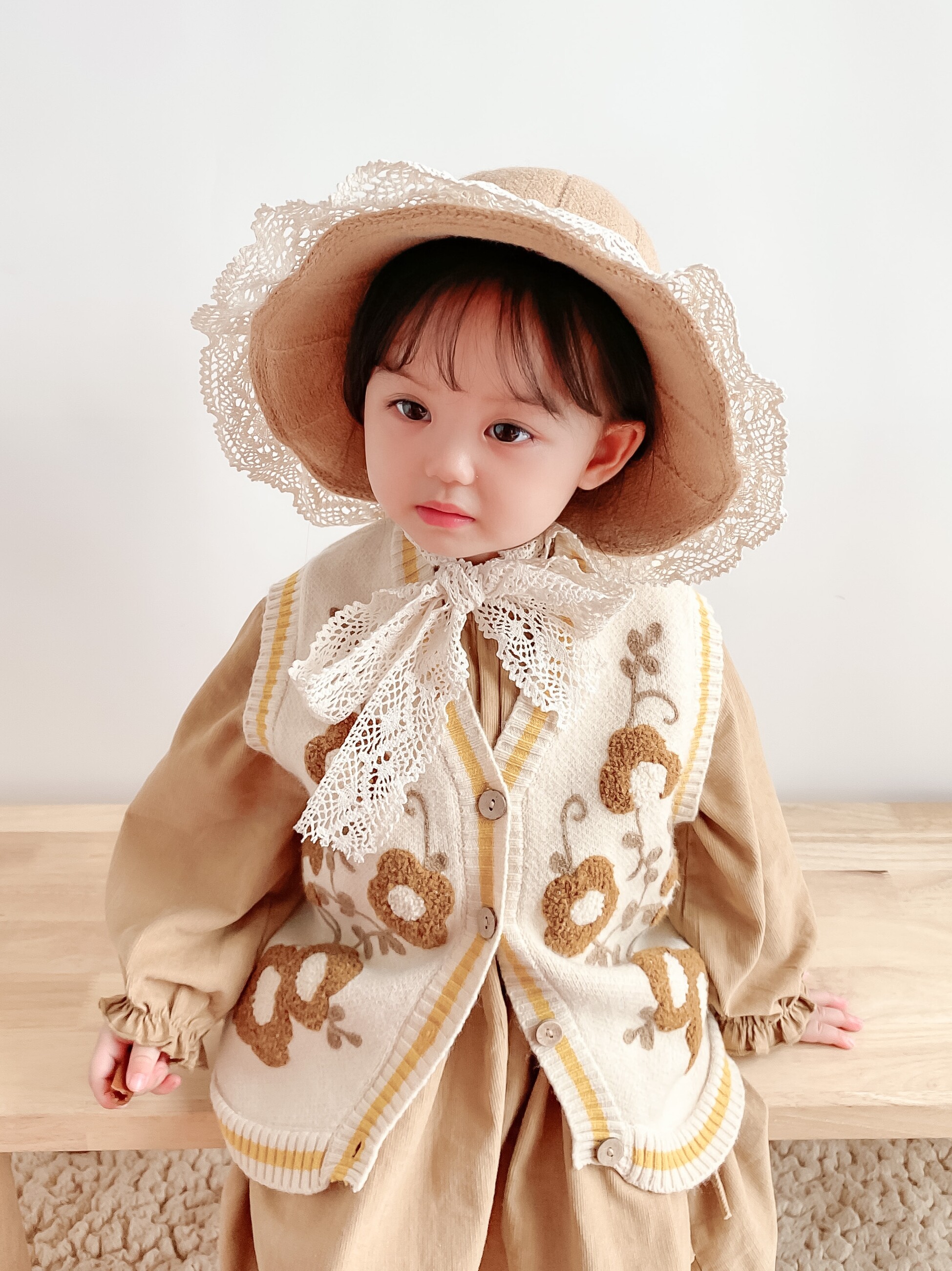 Children's hat autumn and winter thin fisherman hat baby travel sunshade big brim princess lace basin hat warm girl