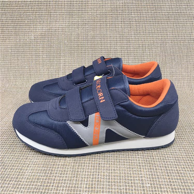 Elderly walking shoes comfortable slow down retro casual sports shoes light and comfortable non-slip magic buckle men and women a pedal