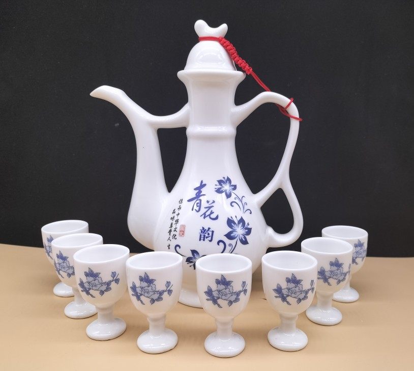 青花瓷古风酒壶分酒器，如何让饮酒更优雅？-异形/个性酒杯-淘宝好物网
