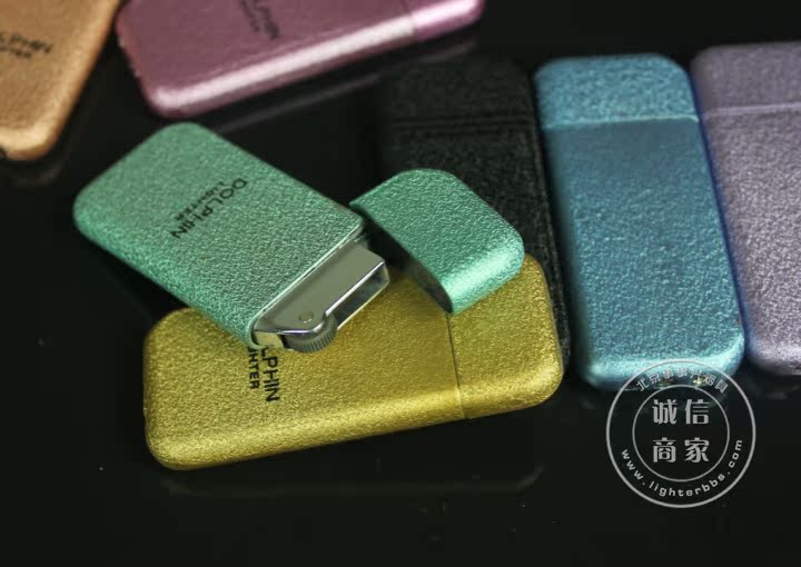 Cá heo siêu mỏng Flint Light Creative Light Wrinkle Scrub Light Inflator Light nhiều màu bật lửa zorro