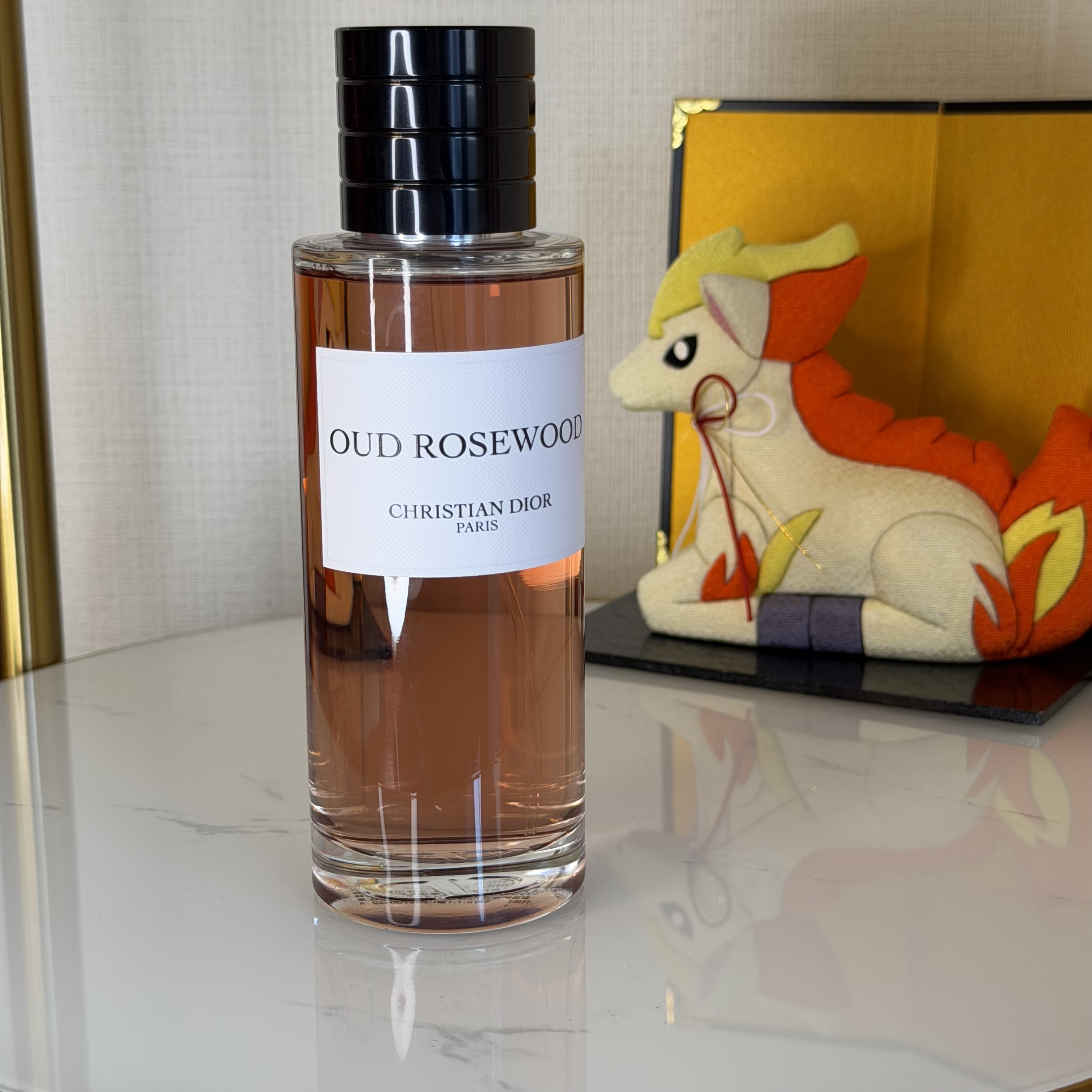 这个香真的让我“上头”了！DIOR Oud Rosewood木语谜踪香水的治愈系魅力_ 