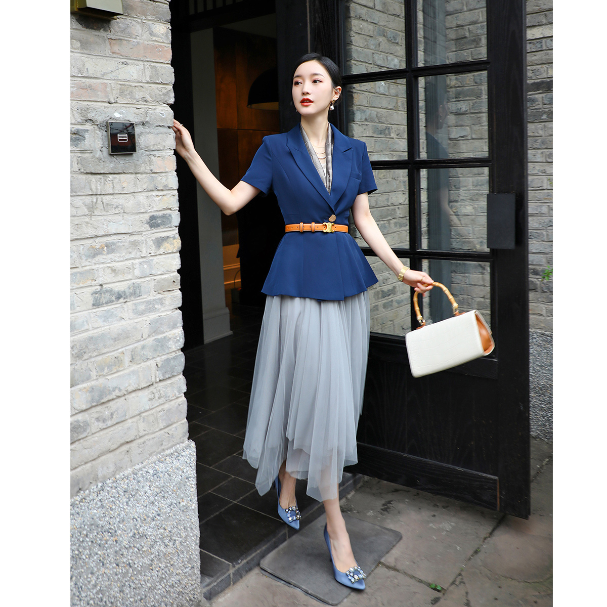 Zhang Nianen custom fashion short-sleeved suit jacket 2021 summer new professional drape suit jacket women