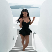 Mister ocean black and white two-color one-piece swimsuit to cover the belly and show thin ins wind steel rims gather sexy swimsuit women