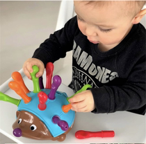 Clearance hedgehog combined with toys to exercise baby hands-on ability infant concentration training teaching aids