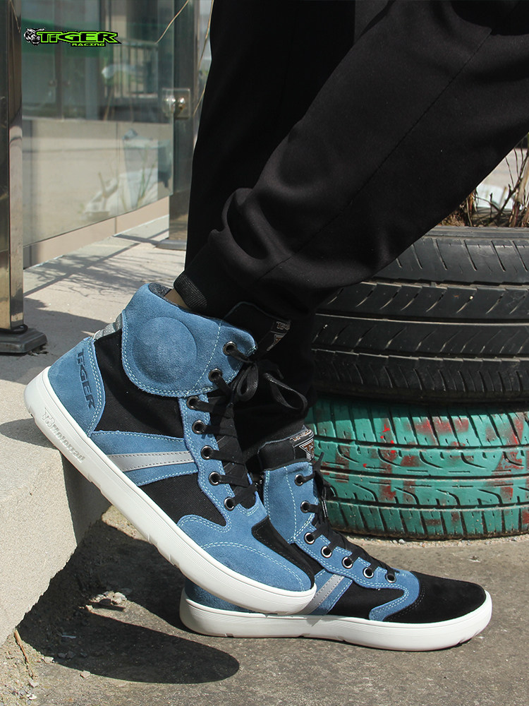 Tiger motorcycle boots men motorcycle shoes and female Wrestling shoes large casual locomotive board shoes