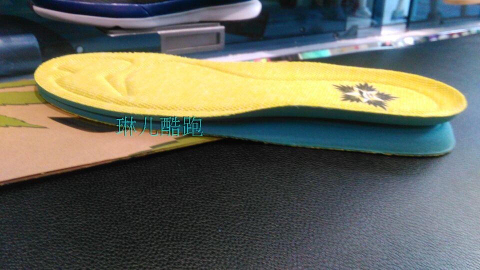 Chính hãng quầy Li Ning gai công nghệ khô nhanh carbon thấp khử mùi kháng khuẩn trung tính đế AXZG001-2 miếng lót giày
