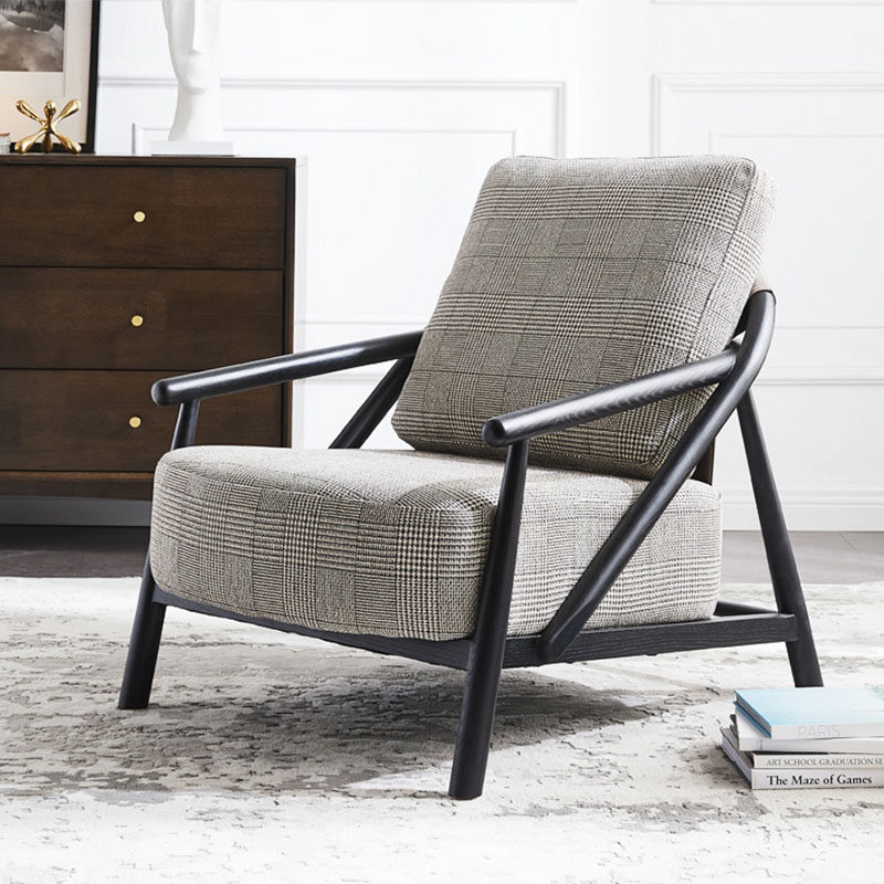 Italian Light Luxury and Simple Single Chair Living Room Nordic Minimal Leisure Chair Designer Fabric Sofa Chair