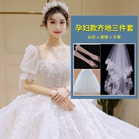 Беременные женщины с равномерными моделями+набор трех -части