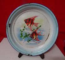 The old enamel disc of the 70s Pisces Tea Disk Water Disk Nostalgia Collection Film Props