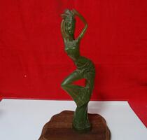 The old fashion piece of the female goddess of hard plastic dance goddess in the 1980s folk old objects nostalgia collection of movie props