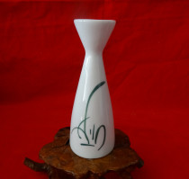 Cultural Revolution hand-drawn pot flower hot pot round mouth antique bottle pack old non-new simulation shipment