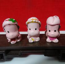 Ceramic old toy cartoon ceramic plastic piece 90 nostalgia collection antiques have three co - sale