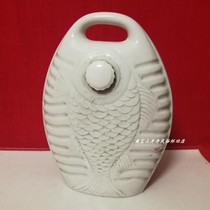 Old soup grandma water turtle rarely see fish shaped white porcelain warm baby folk folk old household nostalgic movie props