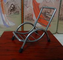 Stainless steel small ornaments recliner wine version toy rack used to take pictures thick steel good quality