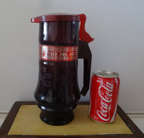 Old cold water cup drying kettle last century wedding happy word dragon and phoenix glass carved real photo old stock movie props