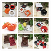 Anya fashion creative personality Ashtray Palm footprint Pumpkin bulb Billiards Poker Ashtray