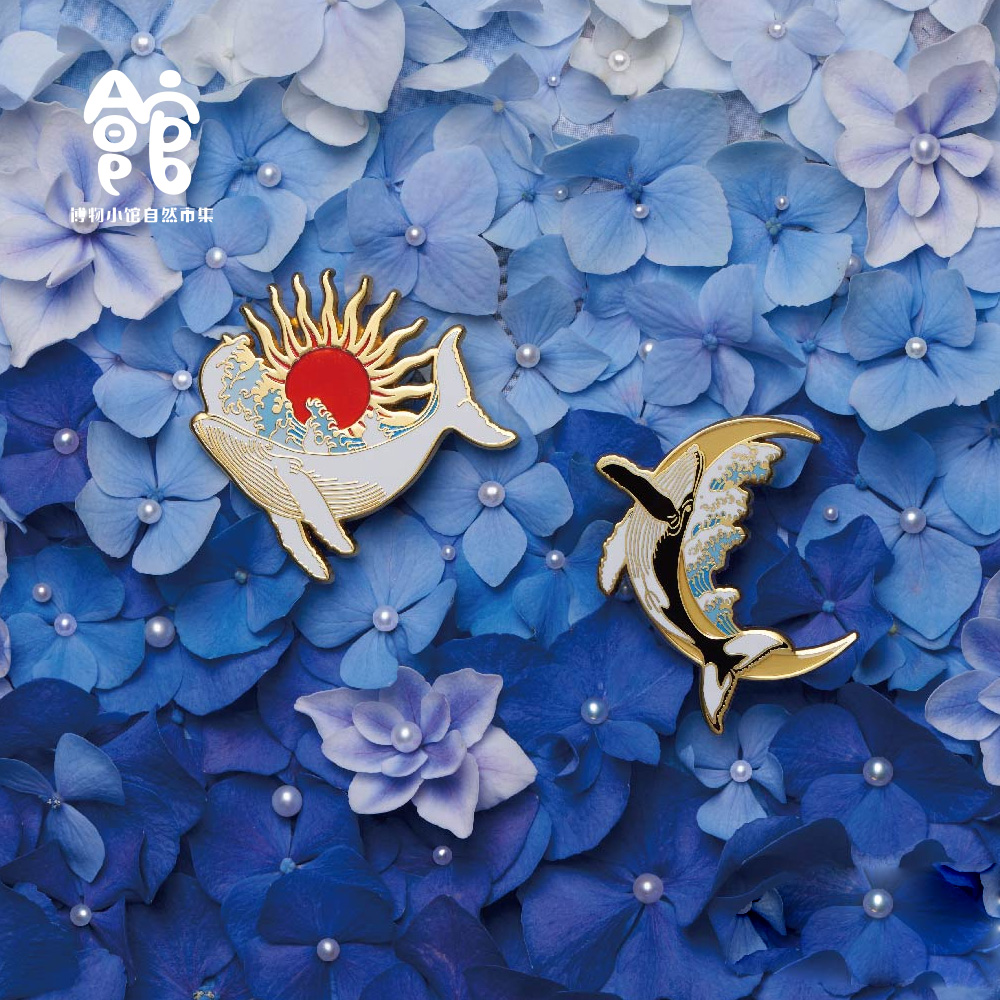 Bots Small Pavilion Great Winged Whale Head Whale Design Sense Original Brooch Insignia Badge for boys and girls