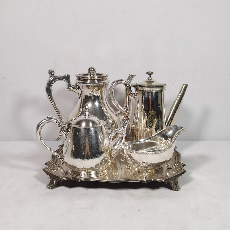 1900S British Old Silver-Plated Tea Set Teapot Coffee Pot Milk Pot Tray Restaurant Cafe Decoration 1900S British Old Silver-Plated Tea Set Teapot Coffee Pot Milk Pot Tray Restaurant Cafe Decoration