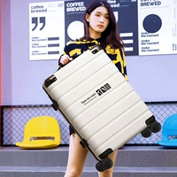 Металлический уголок-белый