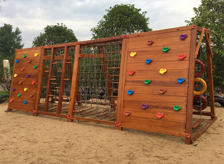 Customized kindergarten climbing frame large outdoor tire climbing wooden rock climbing combination children outdoor climbing combination