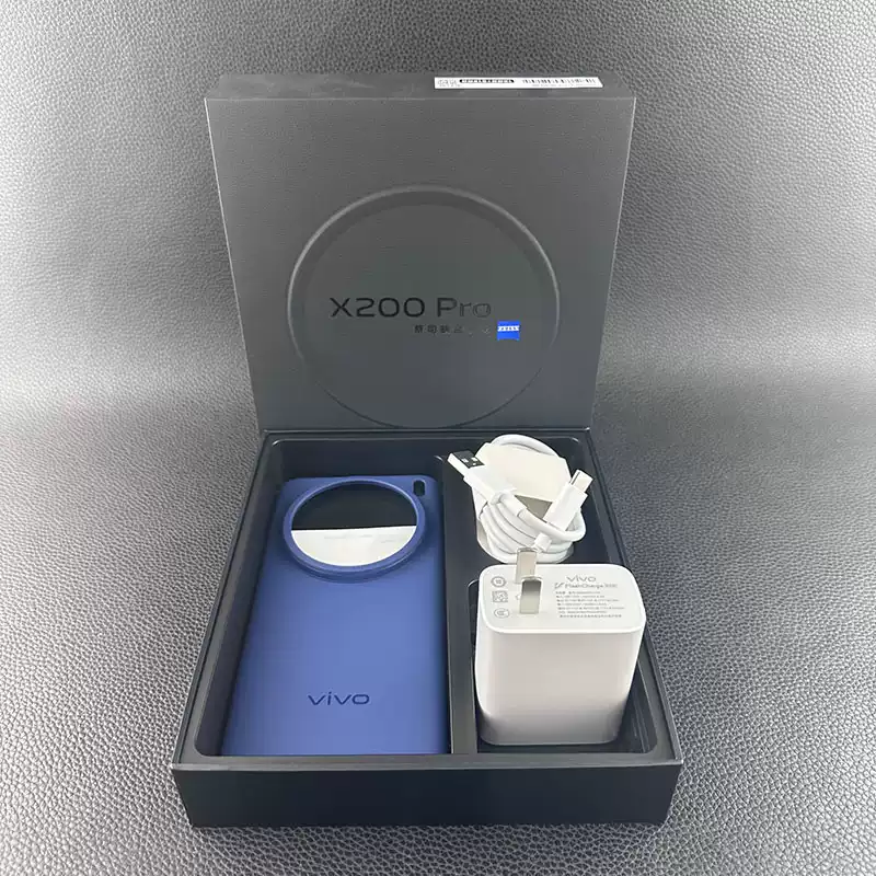 Joel様用vivo X200 本体 充電器付き Joel様用vivo X200 本体 充電器付き vivo X200 Pro原裝充電器90W