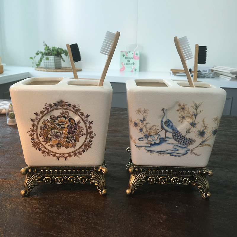 Eurostyle Creative Bathroom Toothbrush Rack Makeup Room Wash Suit Lovers Suit Tooth Holder Toothpaste Rack Toothbrushing Cup