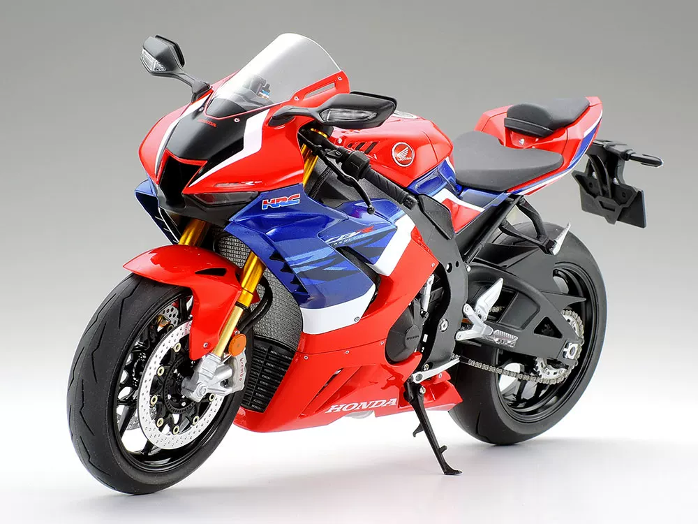 TAMIYA 1/12 Honda CBR1000RR-R Fireblade SP ручная роспись, полный комплект продукции
