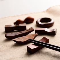 Add a little fun creative chopstick holder Leaf small fish shape chopstick holder Chopstick pillow Chopstick holder Japanese style wood chopstick holder