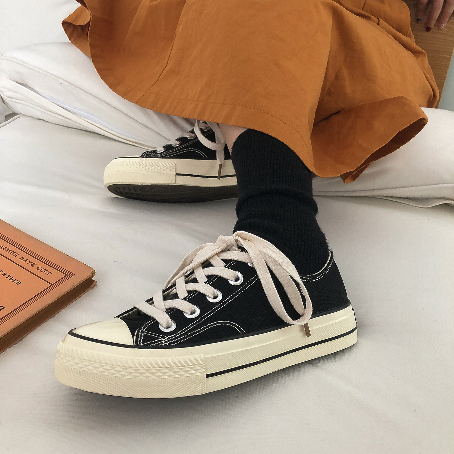 Lin Xiansan canvas shoes women's summer new student Korean version of the low-top shoes all-match board shoes flat black cloth shoes