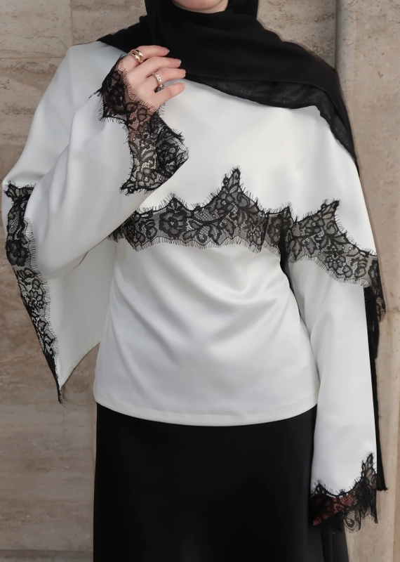 European and American New Style Lace Patchwork Satin Shawl T-Shirt