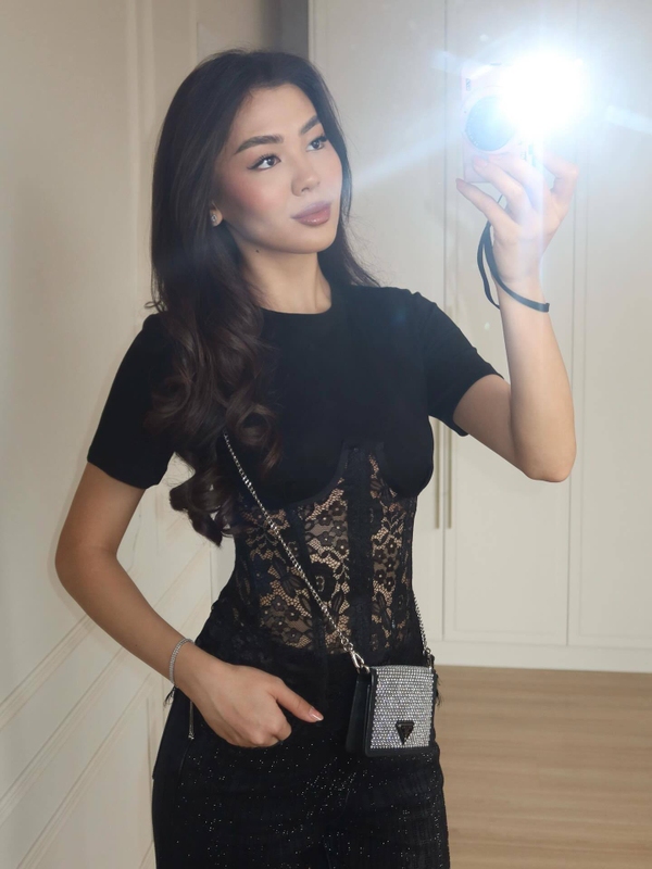 Lace Splicing Waist Perspective T-Shirt