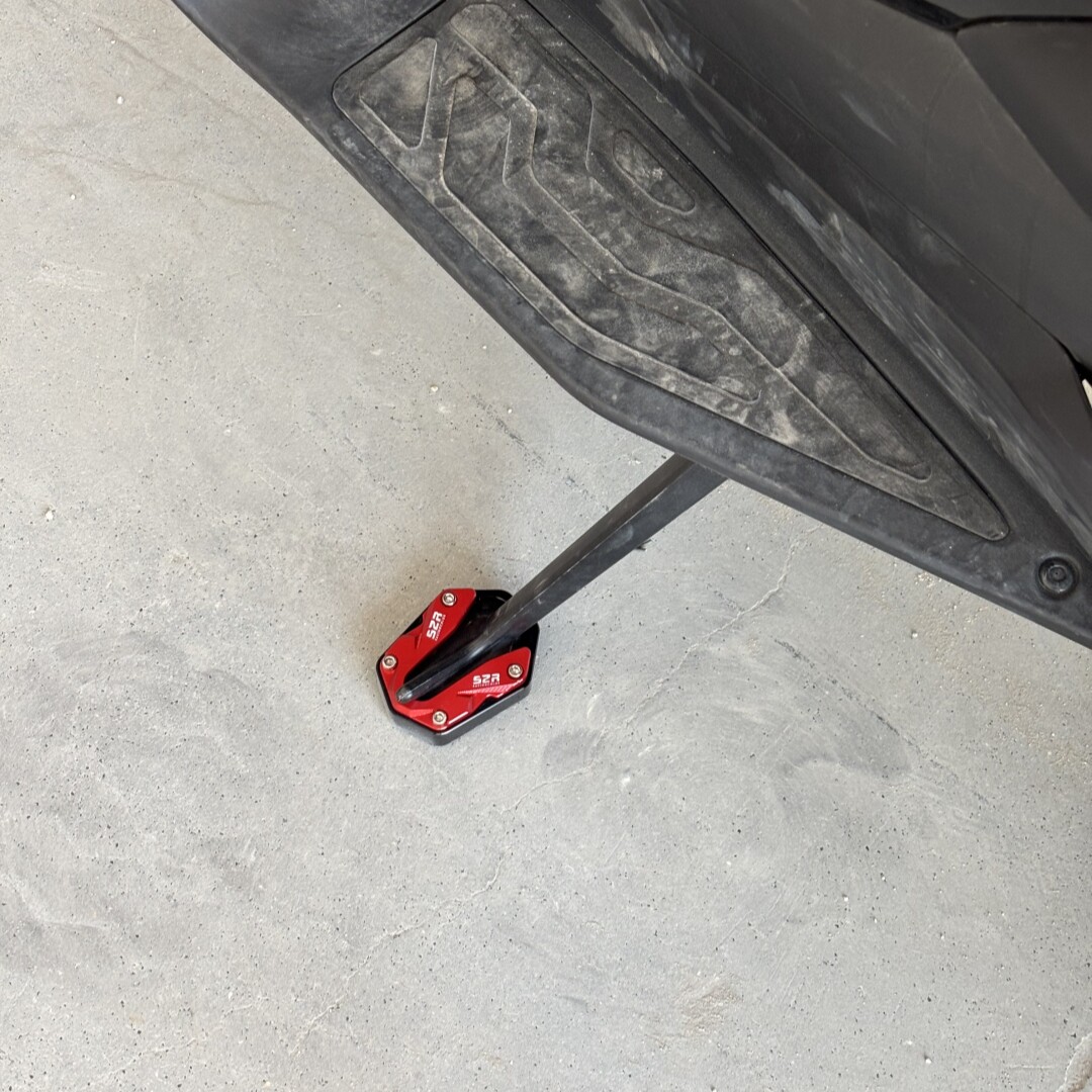 Suitable for Zontes 150X Motorcycle Modification Side Stand Enlargement, Foot Stand Side Support Widening, Anti-Slip Texture Accessories