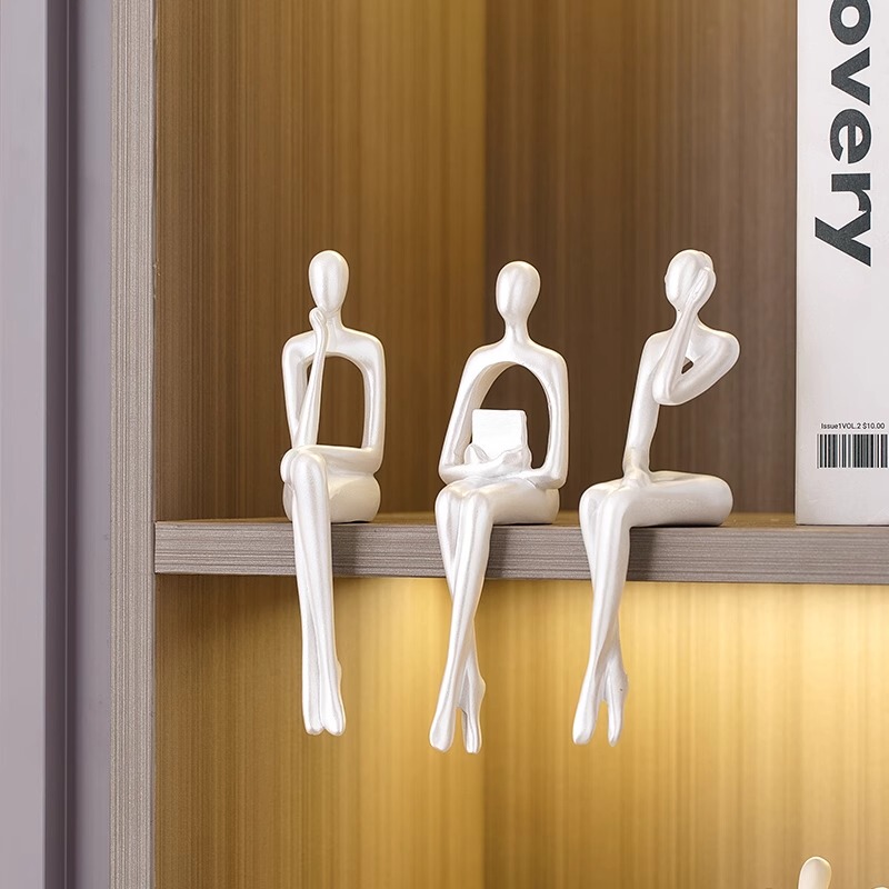 Nordic Niche Art Abstract Figure Ornaments, Light Luxury Bookshelf Decorations, Model Room Office Wine Cabinet Decorations
