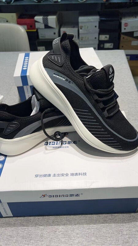 Anti-Slip Sneakers