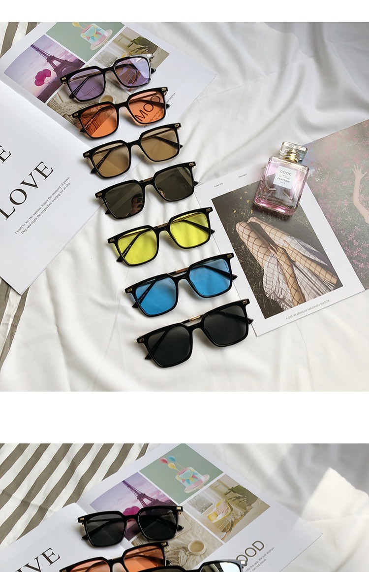 2018 đường phố mới đánh bại kính râm màu đỏ nữ phiên bản Hàn Quốc của hipster retro hoang dã hộp kính râm nam kính đổi màu