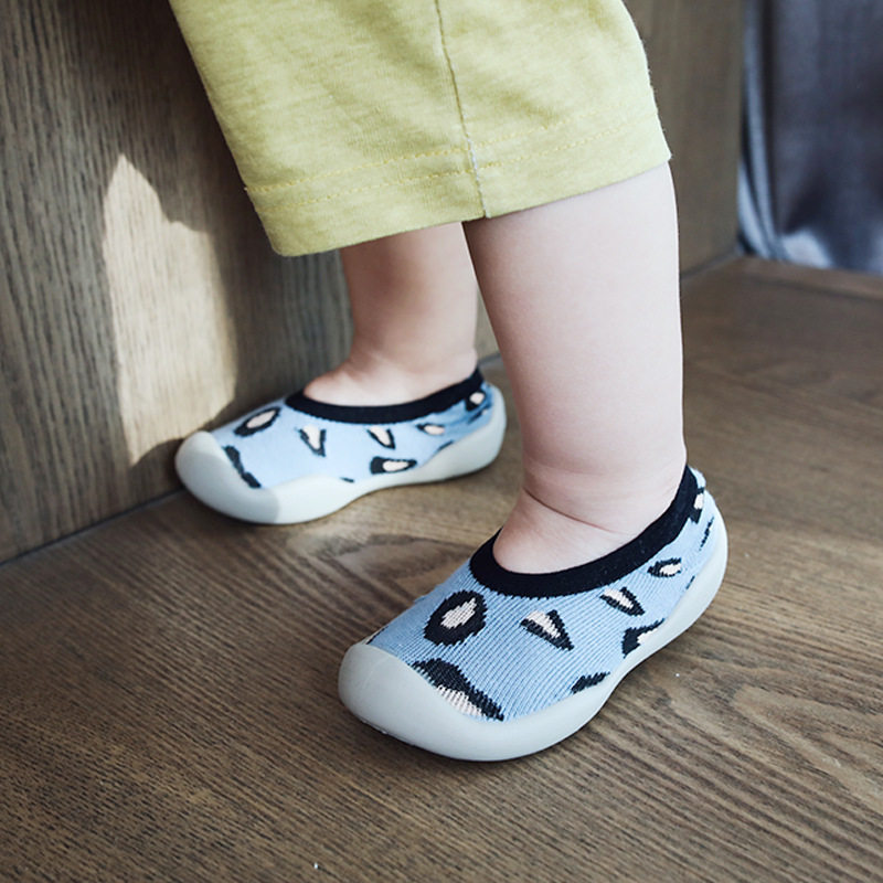 Spring, autumn and winter toddler toddler shoes and socks soft bottom non-slip children's short tube rubber sole shoes and socks boys and girls floor shoes and socks