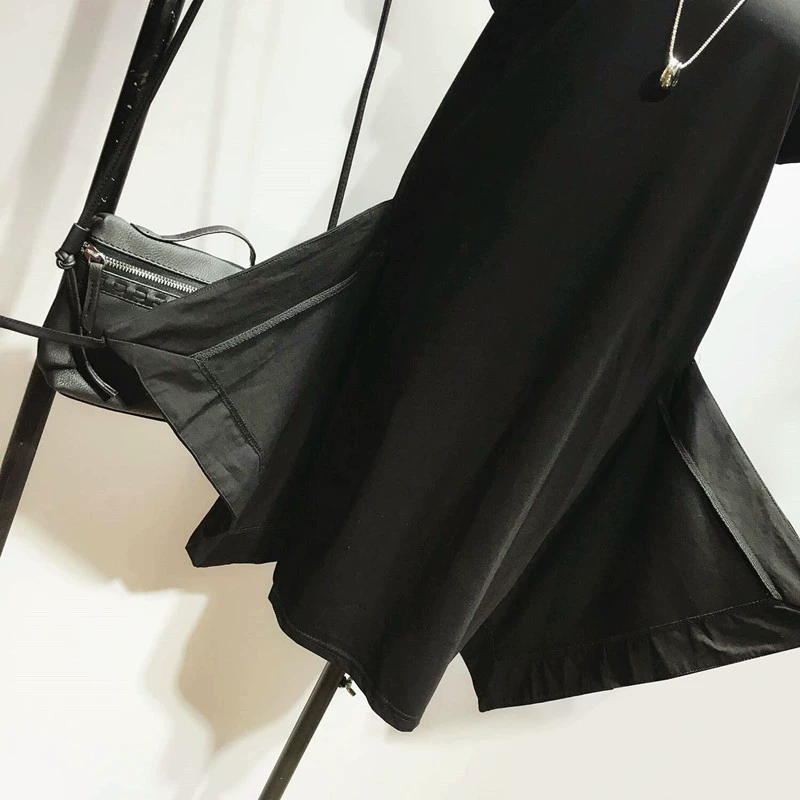 JUS tự chế nấm mốc với cùng một đoạn thiết kế Pháp đàn hồi đan buộc với T-shirt váy đen váy mẫu váy hè 2021