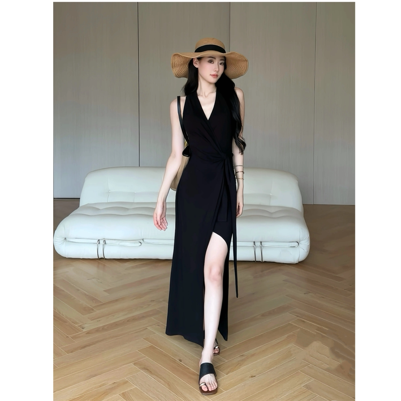 Fashionable Design V-Neck Sleeveless Tie Slit Dress for Women, New Summer Style, Elegant Waist-Cinching Slimming Black Long Dress