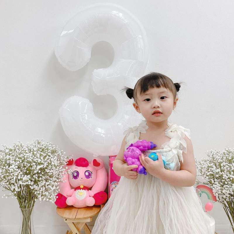Little red book 40 inches white digital balloon photography props girl birthday children party aluminum film atmosphere balloon