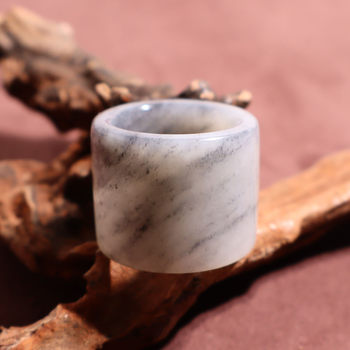 Yuxi jewelry boutique xinjiang high oil fine hetian jade high white jade blue and white seed material 19mm ring ring a9