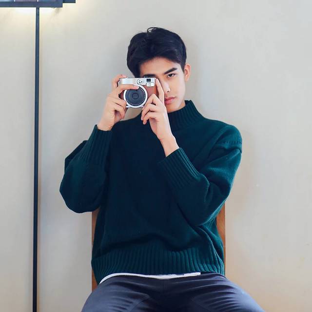 Áo len mùa thu đông nam phiên bản Hàn Quốc của áo len cổ cao bán rộng thoi trang nam cao cap